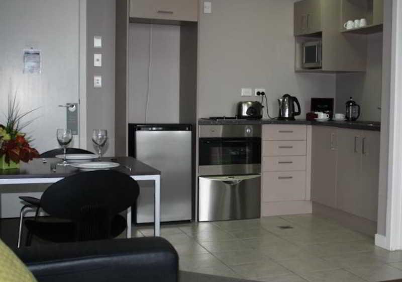 Quest On Ward Serviced Apartments Гамільтон Екстер'єр фото