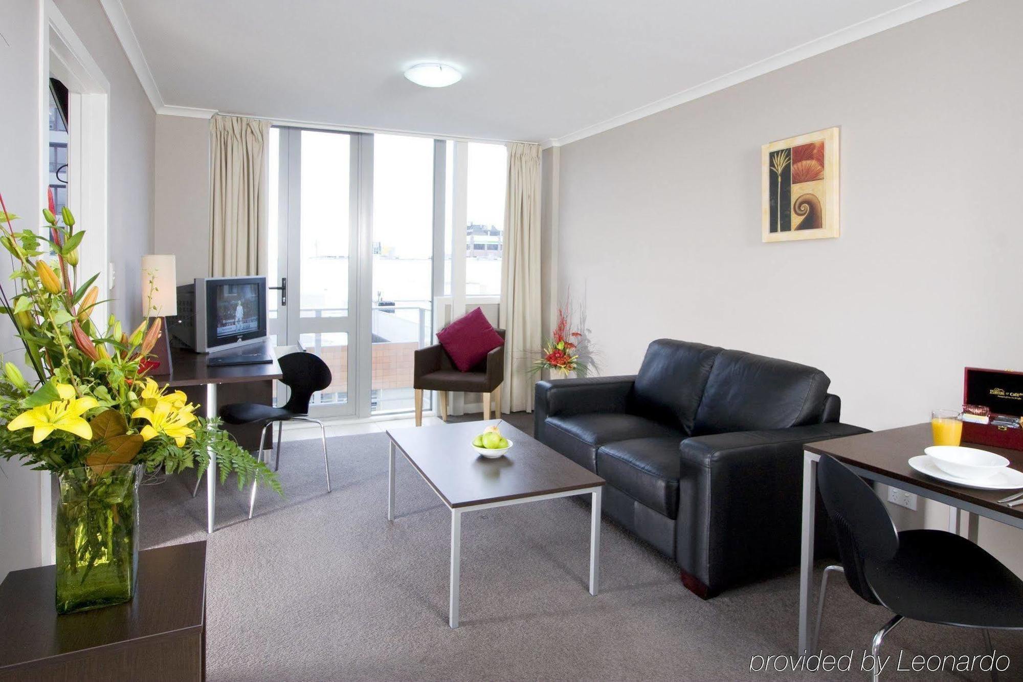 Quest On Ward Serviced Apartments Гамільтон Номер фото